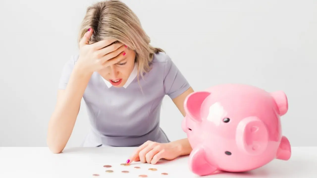 Why Saving Money Feels So Emotionally Impossible